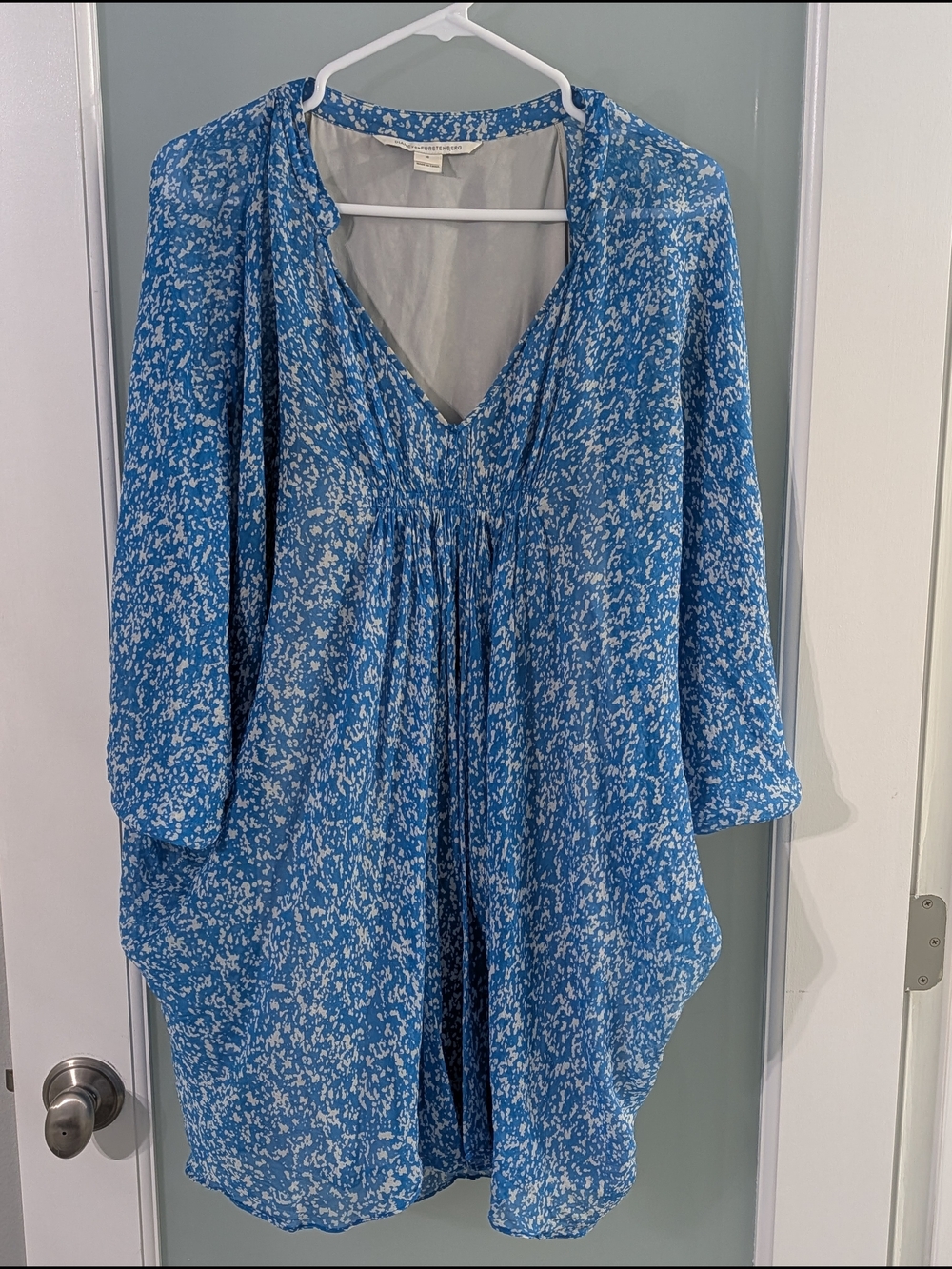 Diane Von Furstenberg Silk Chiffon Fleurette Batwing Dress Size 6
